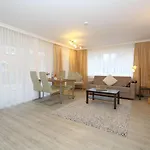 Haus Sarah 02